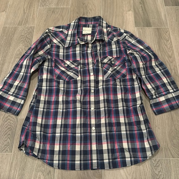 Ag Adriano Goldschmied Women’s Blue and Pink Button Up Size M Slim Fit - Picture 1 of 4